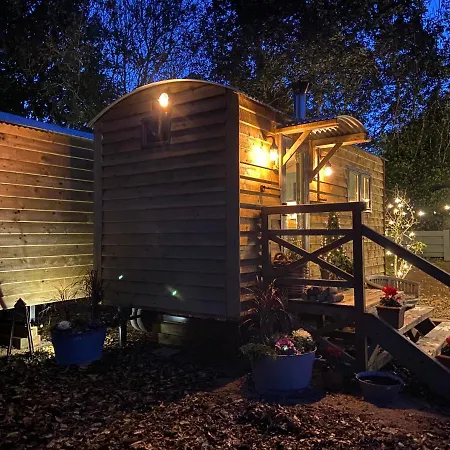 Кемпинг Cosy Double Shepherds Hut In Beautiful Wicklow With Underfloor Heating Throughout