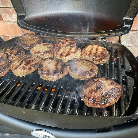 Cosy Double Shepherds Hut In Beautiful Wicklow With Underfloor Heating Throughout Campsite Rathnew